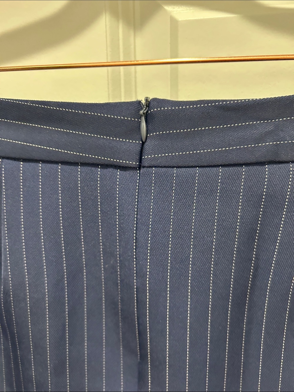 Nice Fashion Sleeveless Navy Pinstripe Double-Breasted Peplum Vest/Skirt Suit - Picture 11 of 13